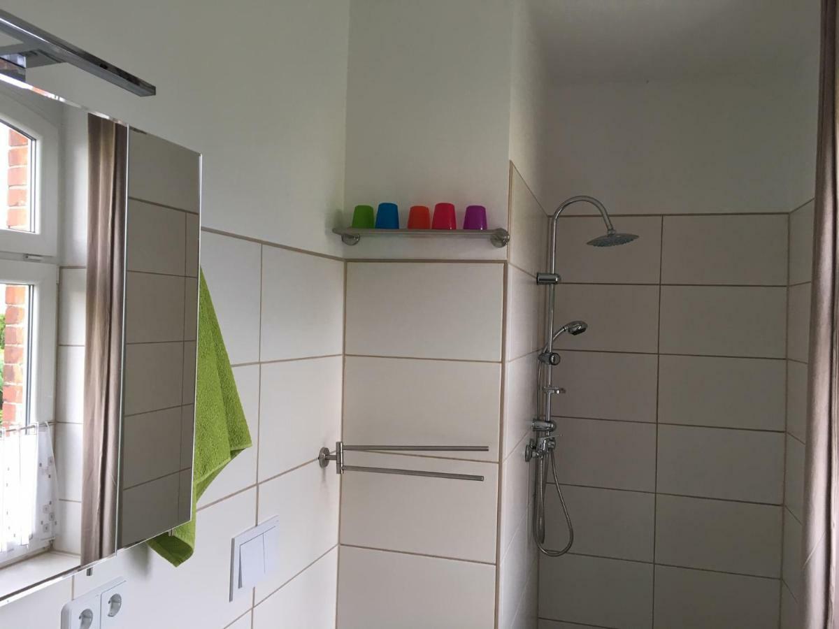 Ferienwohnung An Der Berliner Seenkette Schwerin  Exterior foto