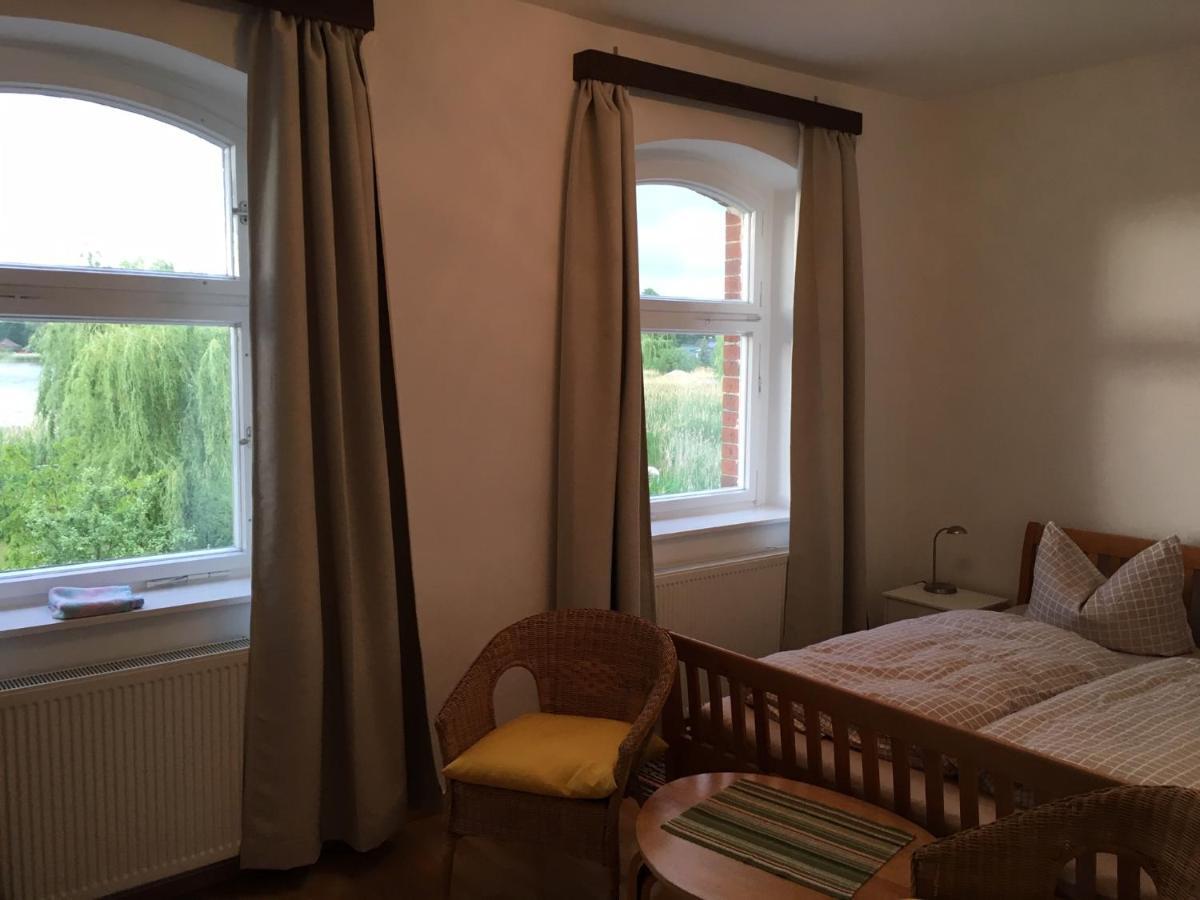 Ferienwohnung An Der Berliner Seenkette Schwerin  Exterior foto